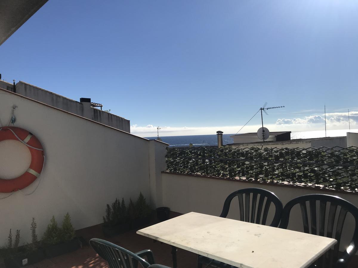 Apartaments Ample Port Marina Palamos Exterior photo